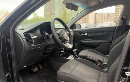 KIA Rio IV, 2018 год, 1 350 000 рублей, 10 фотография