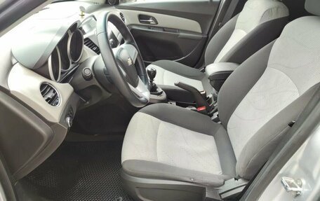 Chevrolet Cruze II, 2011 год, 660 000 рублей, 8 фотография