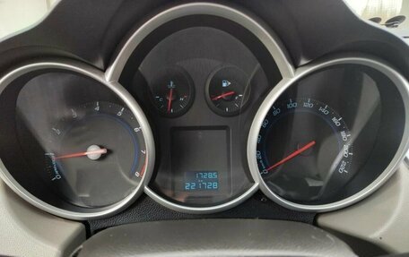 Chevrolet Cruze II, 2011 год, 660 000 рублей, 9 фотография