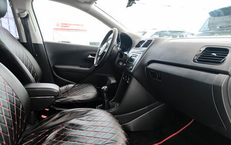 Volkswagen Polo VI (EU Market), 2011 год, 576 000 рублей, 13 фотография