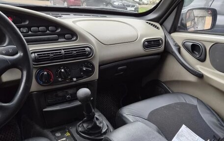 Chevrolet Niva I рестайлинг, 2006 год, 390 000 рублей, 6 фотография
