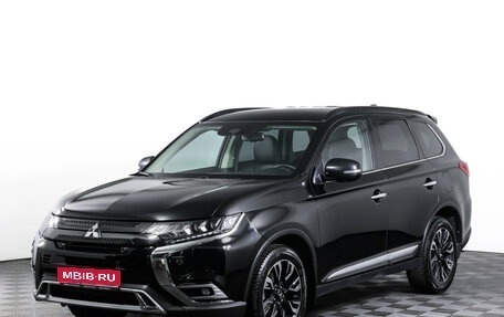 Mitsubishi Outlander III рестайлинг 3, 2022 год, 2 385 000 рублей, 1 фотография