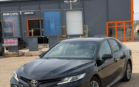 Toyota Camry, 2018 год, 2 500 000 рублей, 4 фотография