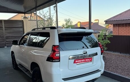 Toyota Land Cruiser Prado 150 рестайлинг 2, 2019 год, 4 900 000 рублей, 5 фотография
