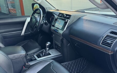 Toyota Land Cruiser Prado 150 рестайлинг 2, 2019 год, 4 900 000 рублей, 14 фотография