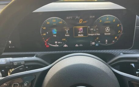 Mercedes-Benz A-Класс, 2018 год, 1 760 000 рублей, 12 фотография
