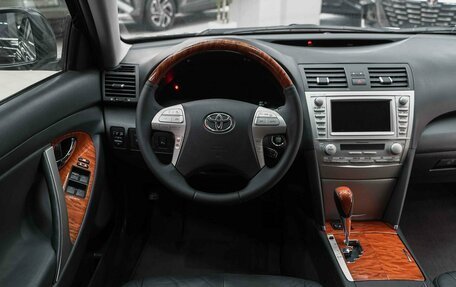 Toyota Camry, 2011 год, 1 150 000 рублей, 13 фотография