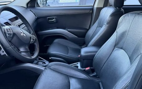Mitsubishi Outlander III рестайлинг 3, 2012 год, 1 131 000 рублей, 9 фотография