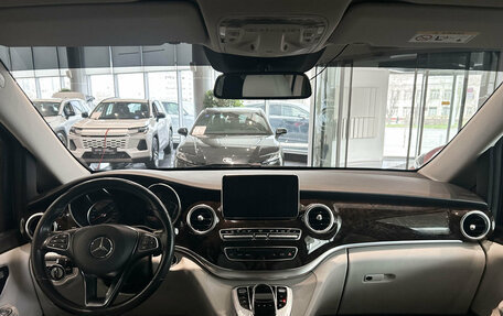 Mercedes-Benz V-Класс, 2018 год, 4 759 000 рублей, 18 фотография
