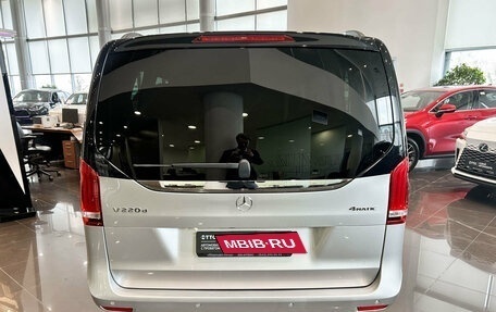 Mercedes-Benz V-Класс, 2018 год, 4 759 000 рублей, 10 фотография