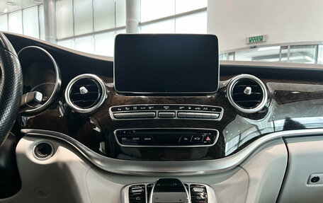 Mercedes-Benz V-Класс, 2018 год, 4 759 000 рублей, 19 фотография