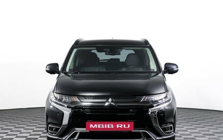 Mitsubishi Outlander III рестайлинг 3, 2022 год, 2 385 000 рублей, 2 фотография