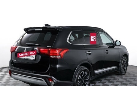 Mitsubishi Outlander III рестайлинг 3, 2022 год, 2 385 000 рублей, 5 фотография