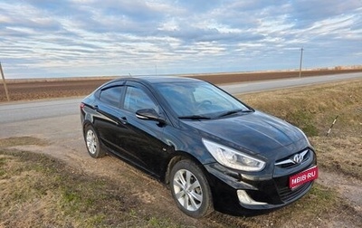 Hyundai Solaris II рестайлинг, 2013 год, 800 000 рублей, 1 фотография