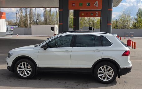 Volkswagen Tiguan II, 2018 год, 2 049 999 рублей, 4 фотография