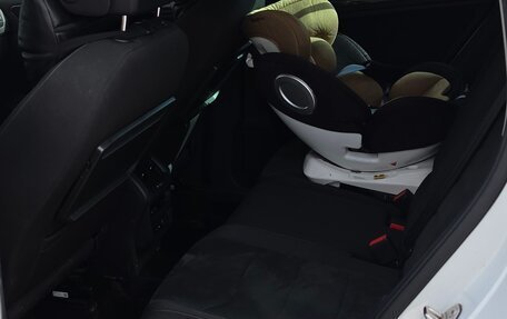 Volkswagen Tiguan II, 2018 год, 2 049 999 рублей, 7 фотография