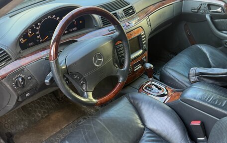 Mercedes-Benz S-Класс, 2005 год, 900 000 рублей, 3 фотография