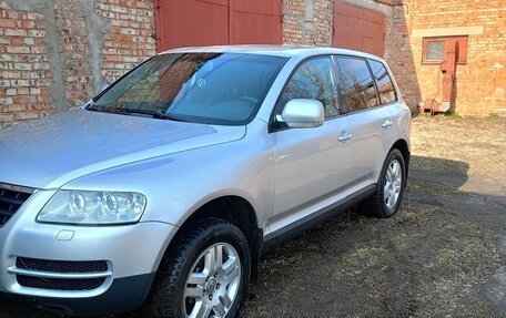 Volkswagen Touareg III, 2002 год, 750 000 рублей, 4 фотография
