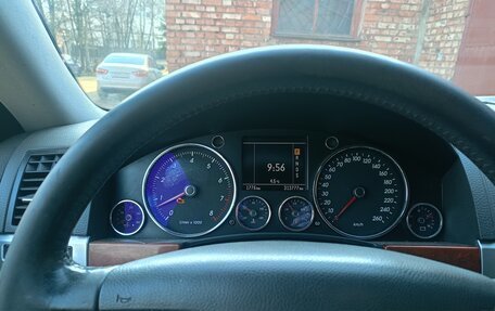 Volkswagen Touareg III, 2002 год, 750 000 рублей, 6 фотография