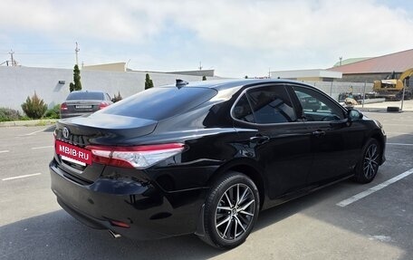 Toyota Camry, 2021 год, 3 550 000 рублей, 4 фотография