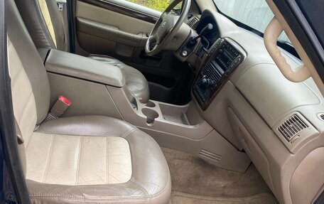 Ford Explorer III, 2002 год, 700 000 рублей, 11 фотография
