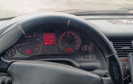 Audi A8, 1994 год, 420 000 рублей, 1 фотография