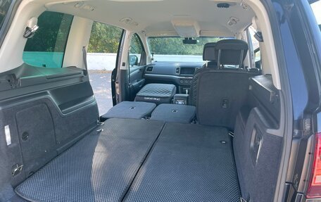 Volkswagen Sharan II, 2019 год, 2 399 000 рублей, 10 фотография