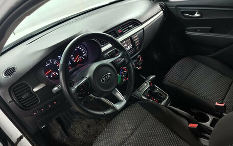 KIA Rio IV, 2019 год, 1 499 000 рублей, 10 фотография