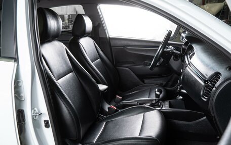 KIA Rio IV, 2018 год, 1 389 000 рублей, 8 фотография