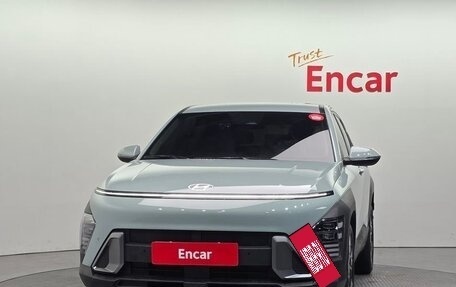 Hyundai Kona, 2023 год, 2 350 000 рублей, 4 фотография