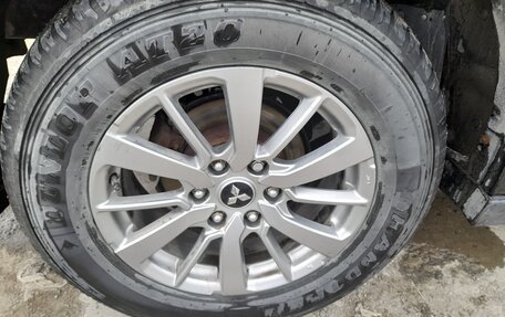 Mitsubishi Pajero III рестайлинг, 2006 год, 1 250 000 рублей, 9 фотография