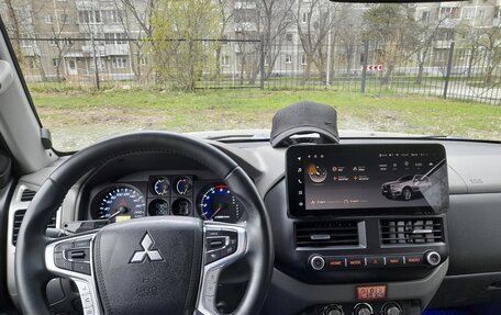Mitsubishi Pajero III рестайлинг, 2006 год, 1 250 000 рублей, 12 фотография