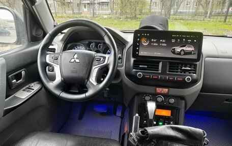 Mitsubishi Pajero III рестайлинг, 2006 год, 1 250 000 рублей, 16 фотография