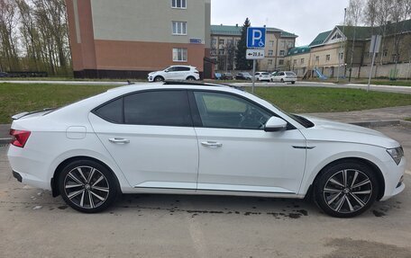 Skoda Superb III рестайлинг, 2024 год, 4 950 000 рублей, 3 фотография