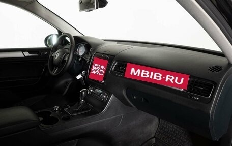 Volkswagen Touareg III, 2012 год, 1 988 000 рублей, 6 фотография