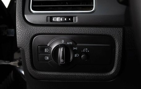 Volkswagen Touareg III, 2012 год, 1 988 000 рублей, 17 фотография
