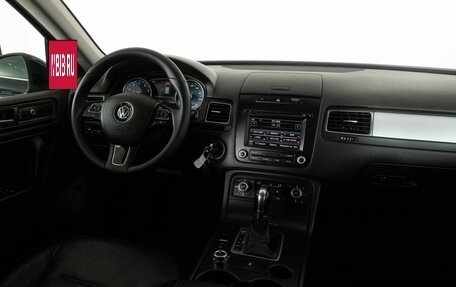 Volkswagen Touareg III, 2012 год, 1 988 000 рублей, 13 фотография