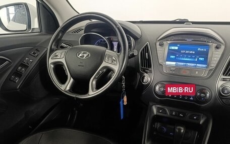 Hyundai ix35 I рестайлинг, 2013 год, 1 400 000 рублей, 11 фотография