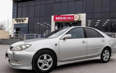 Toyota Camry V40, 2004 год, 780 000 рублей, 1 фотография