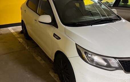 KIA Rio III рестайлинг, 2015 год, 910 000 рублей, 2 фотография