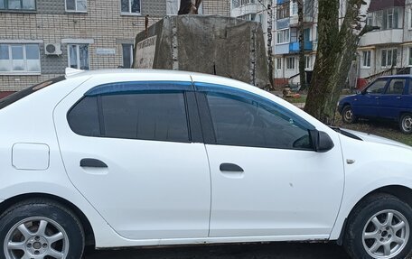 Renault Logan II, 2017 год, 520 000 рублей, 4 фотография