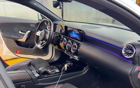 Mercedes-Benz CLA, 2019 год, 3 890 000 рублей, 17 фотография