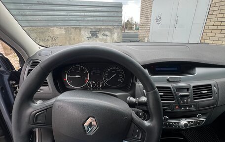 Renault Laguna III рестайлинг, 2009 год, 520 000 рублей, 30 фотография