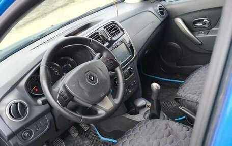 Renault Sandero II рестайлинг, 2014 год, 1 075 000 рублей, 8 фотография