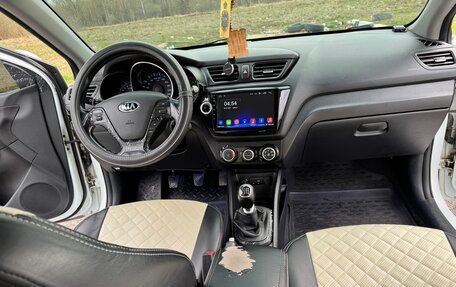 KIA Rio III рестайлинг, 2015 год, 930 000 рублей, 15 фотография