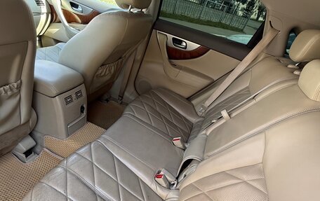 Infiniti QX70, 2015 год, 2 130 000 рублей, 7 фотография