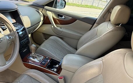 Infiniti QX70, 2015 год, 2 130 000 рублей, 6 фотография