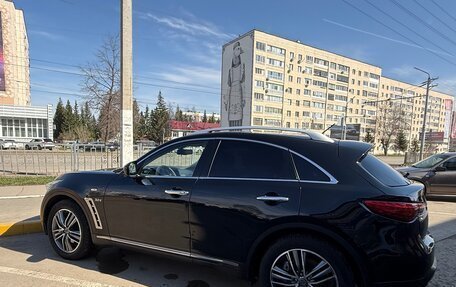 Infiniti QX70, 2015 год, 2 130 000 рублей, 4 фотография
