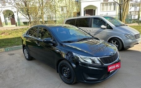 KIA Rio III рестайлинг, 2014 год, 1 000 000 рублей, 2 фотография