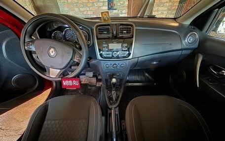 Renault Logan II, 2017 год, 1 000 000 рублей, 7 фотография
